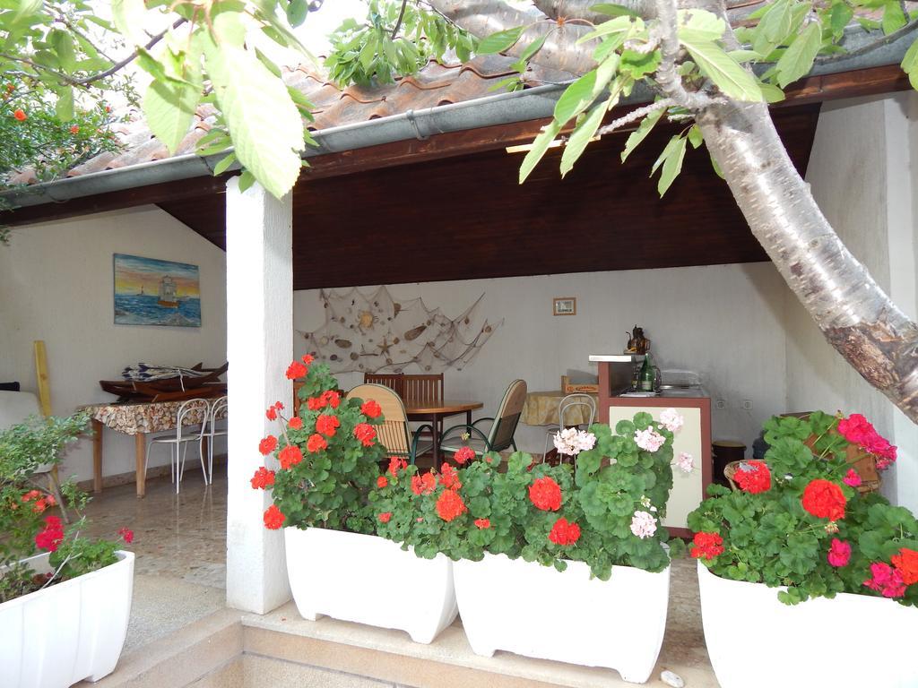 Apartment Skeva Starigrad Paklenica Phòng bức ảnh